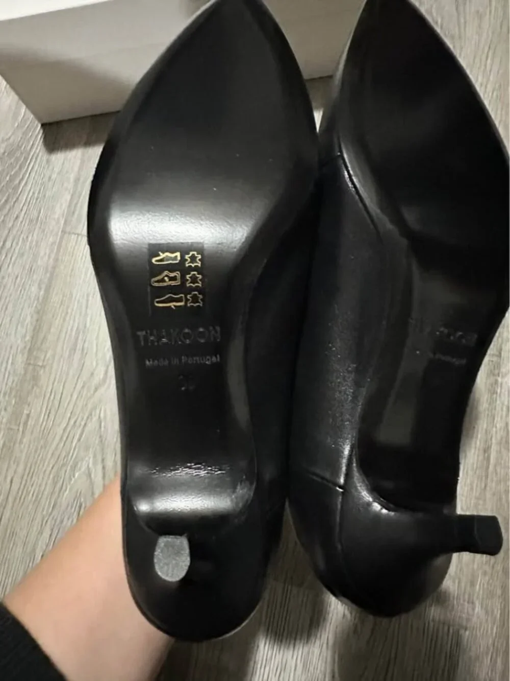 Coset clear out! Thakoon black leather kitten heel mules size 38 US 7.5-8